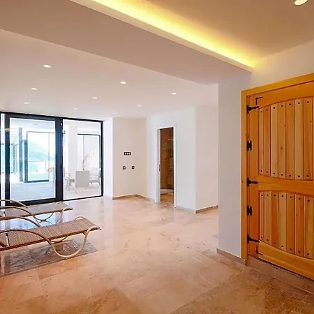 Vilă Sleeps 8 Pool Air Con Wifi Kalkan