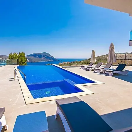 Sleeps 8 Pool Air Con Wifi *