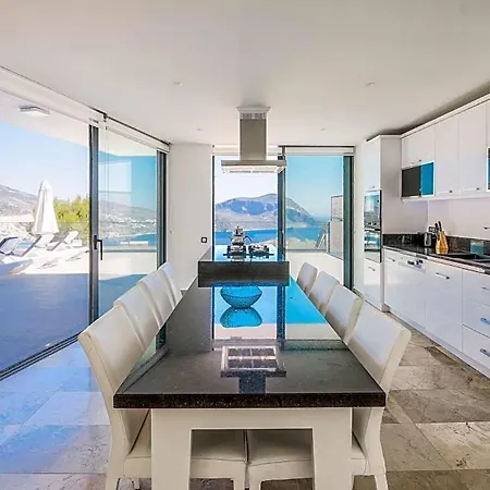 Βίλα Sleeps 8 Pool Air Con Wifi Καλκάν