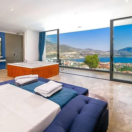Sleeps 8 Pool Air Con Wifi